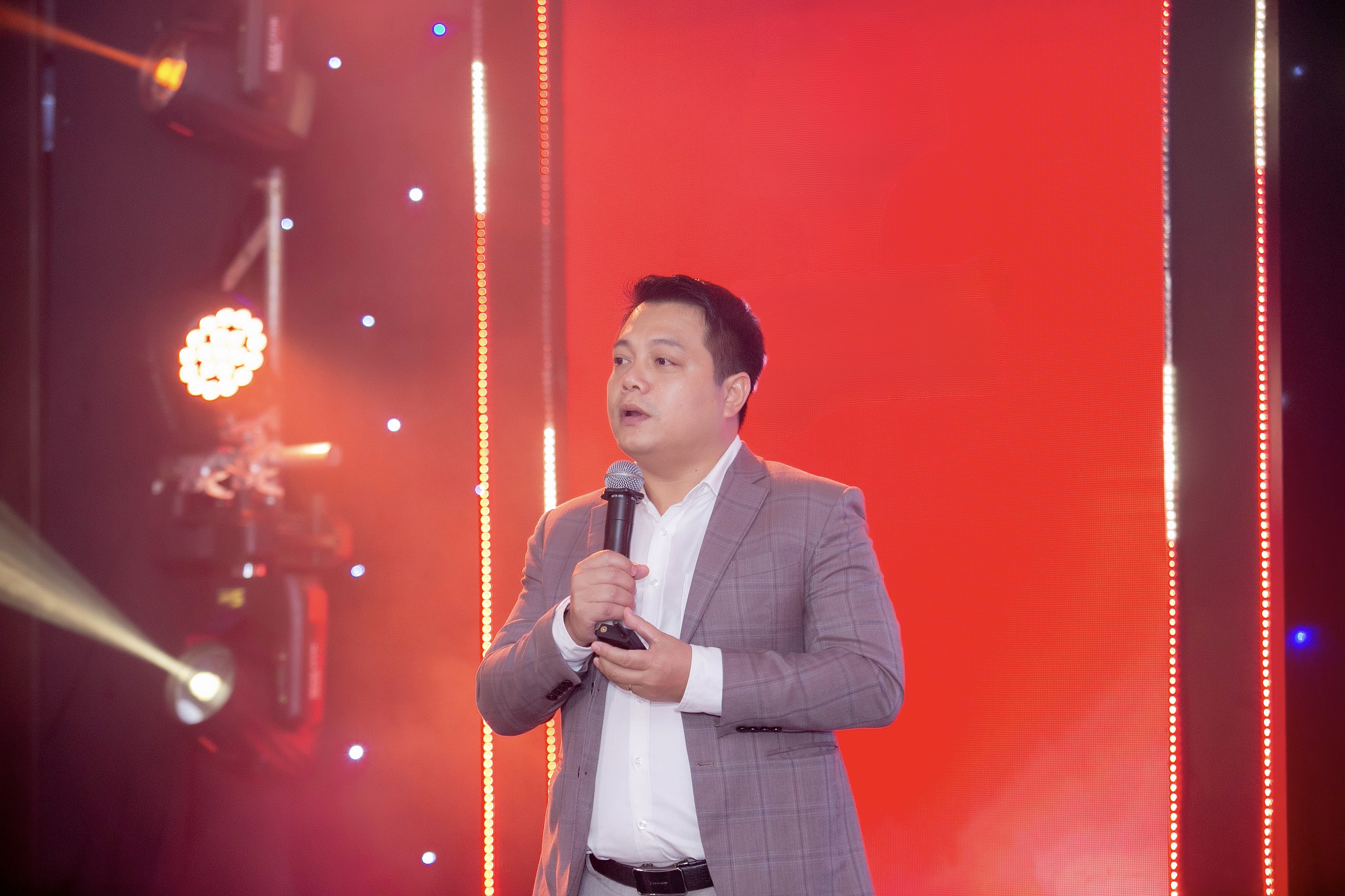 Thuyết trình sự kiện BĐS